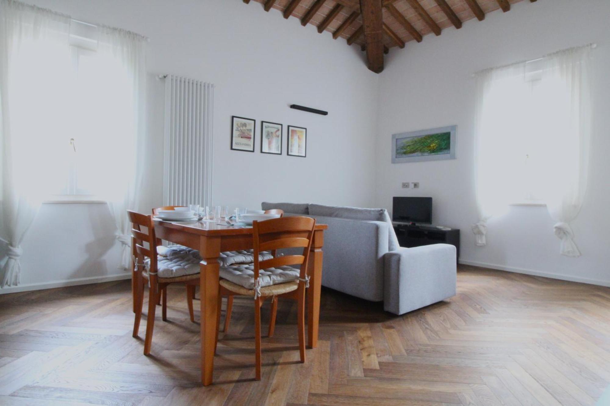 The View Apartment Siena Luaran gambar